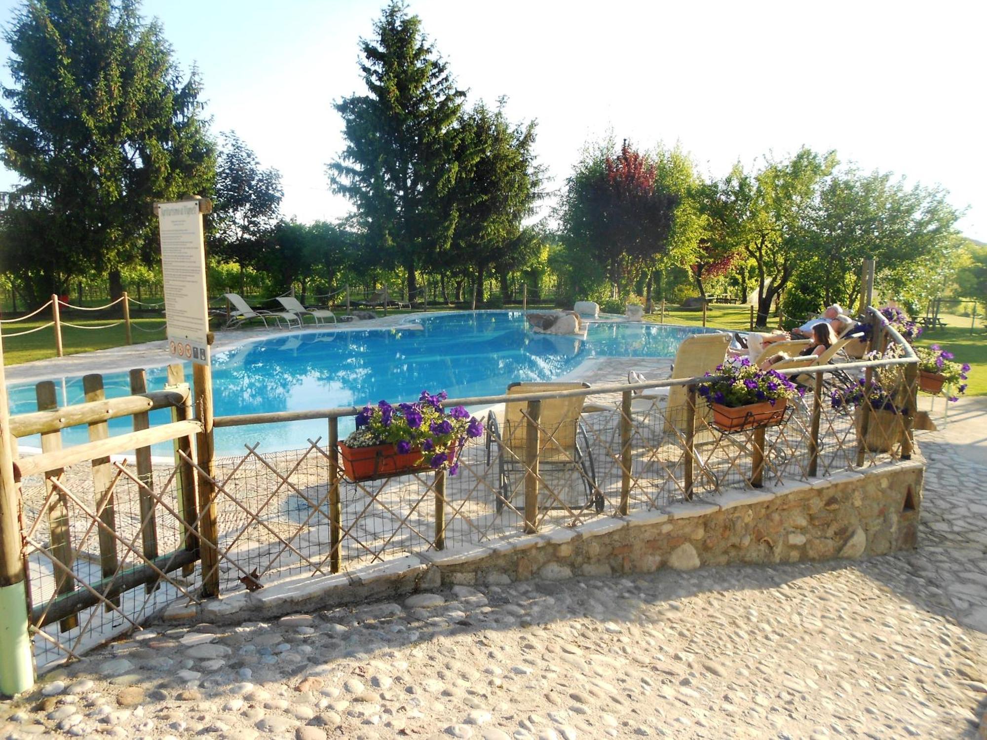 Agriturismo Ai Vigneti Понти-суль-Минчо Экстерьер фото